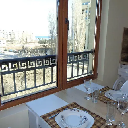 Apartment Nereya Palace Mona Pomorie