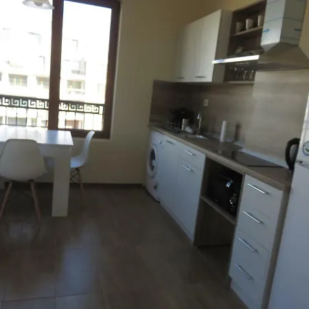 Apartament Nereya Palace Mona *
