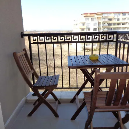 Apartment Nereya Palace Mona *